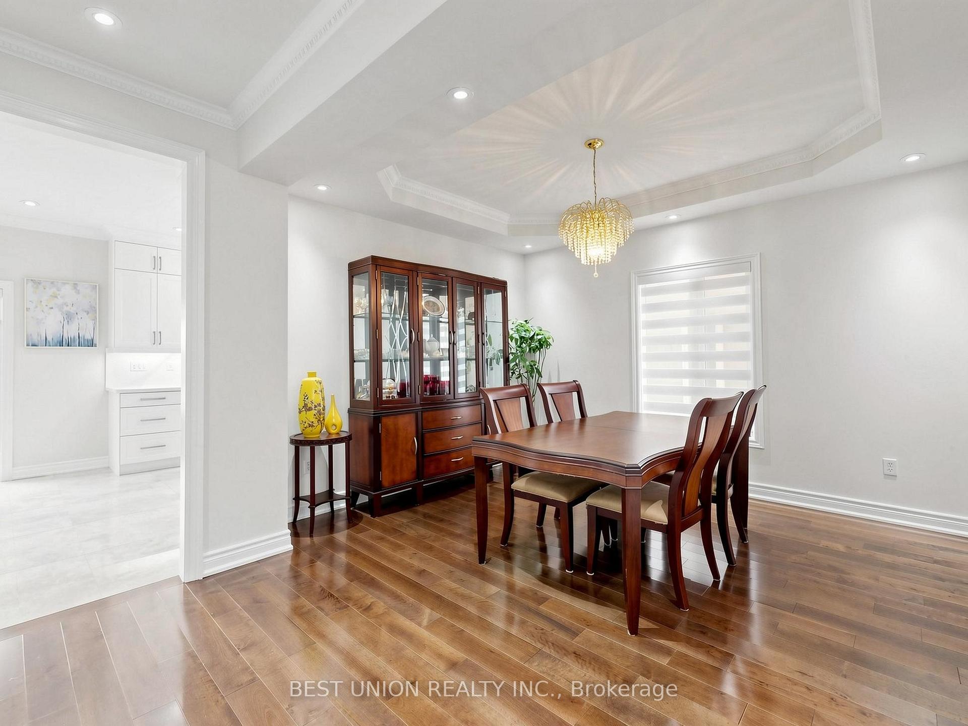 Photo 17 of 40 Gemini Crescent, Richmond Hill, Rouge Woods — HOMEH