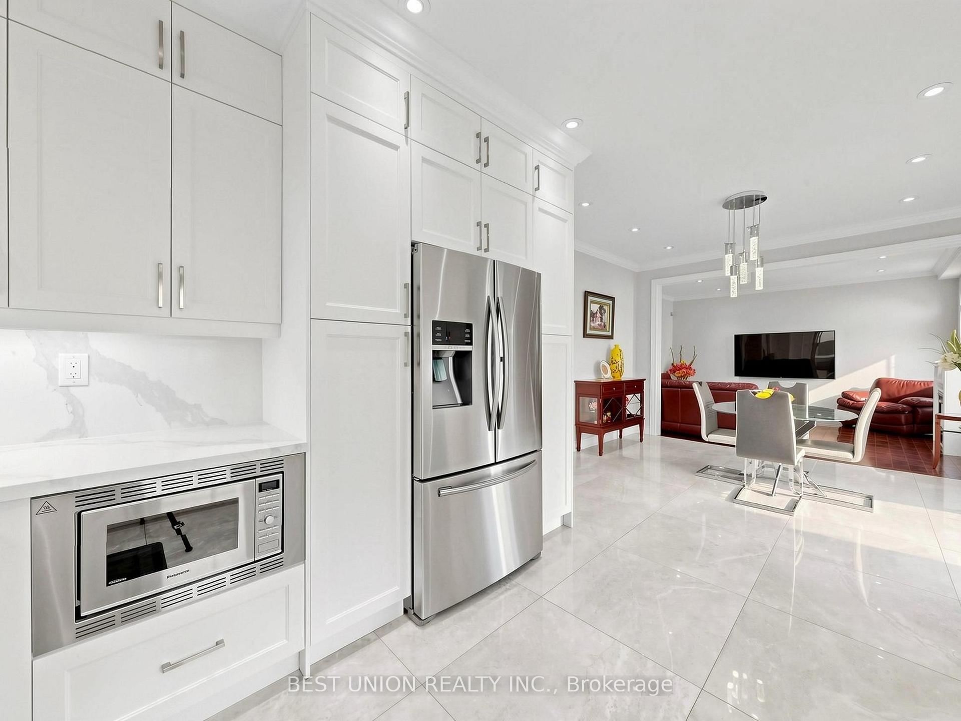 Photo 24 of 40 Gemini Crescent, Richmond Hill, Rouge Woods — HOMEH