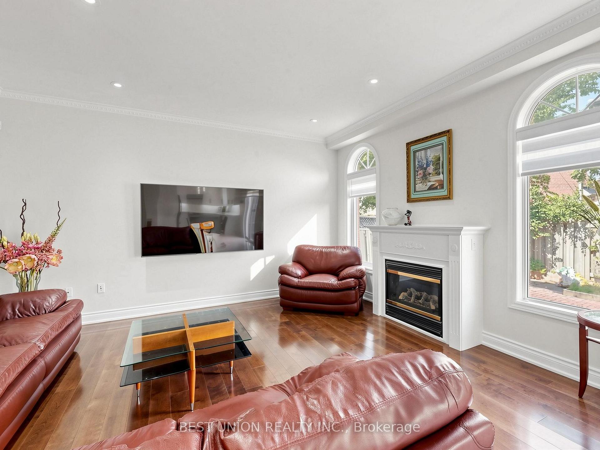 Photo 30 of 40 Gemini Crescent, Richmond Hill, Rouge Woods — HOMEH