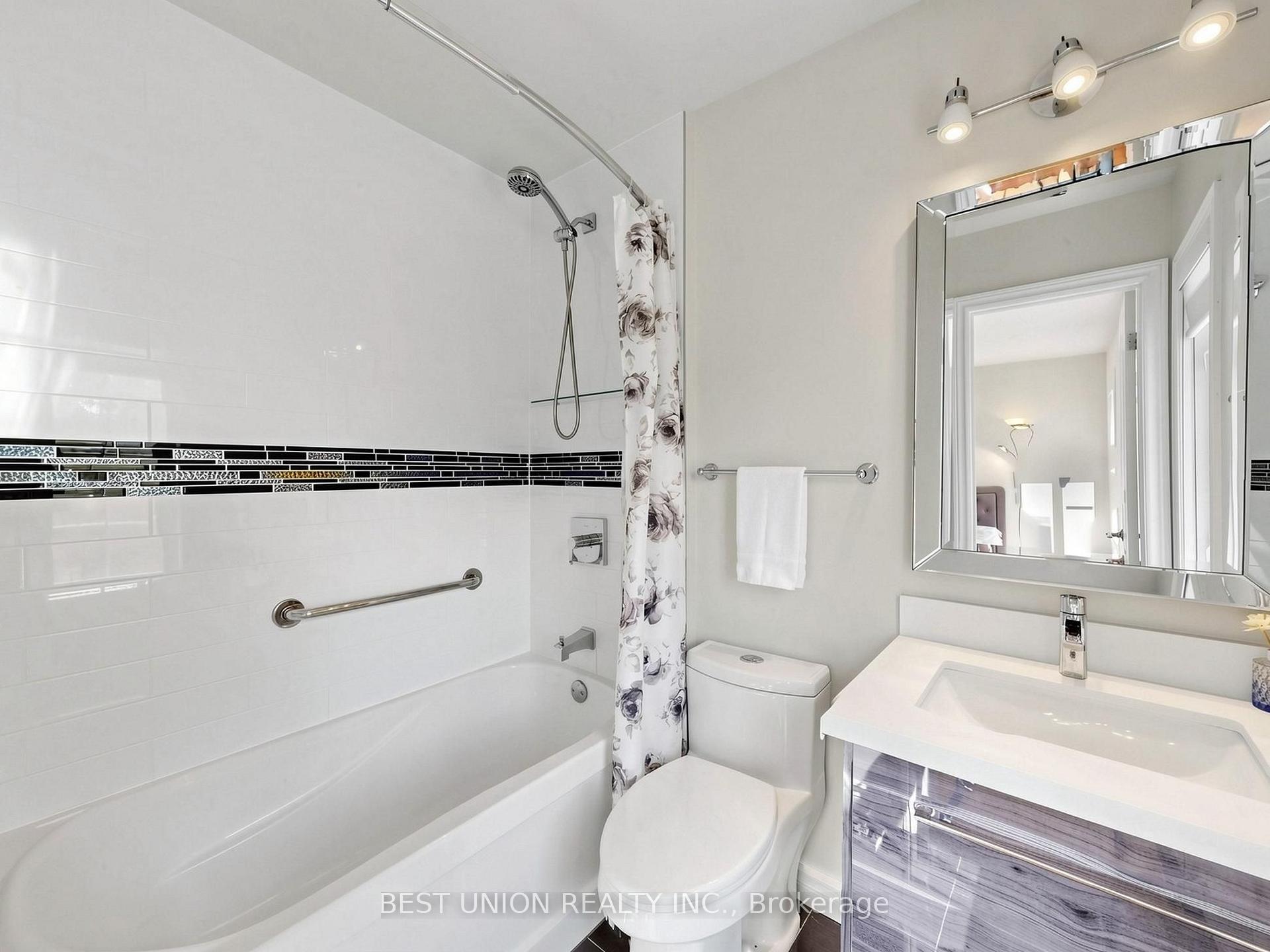 Photo 45 of 40 Gemini Crescent, Richmond Hill, Rouge Woods — HOMEH
