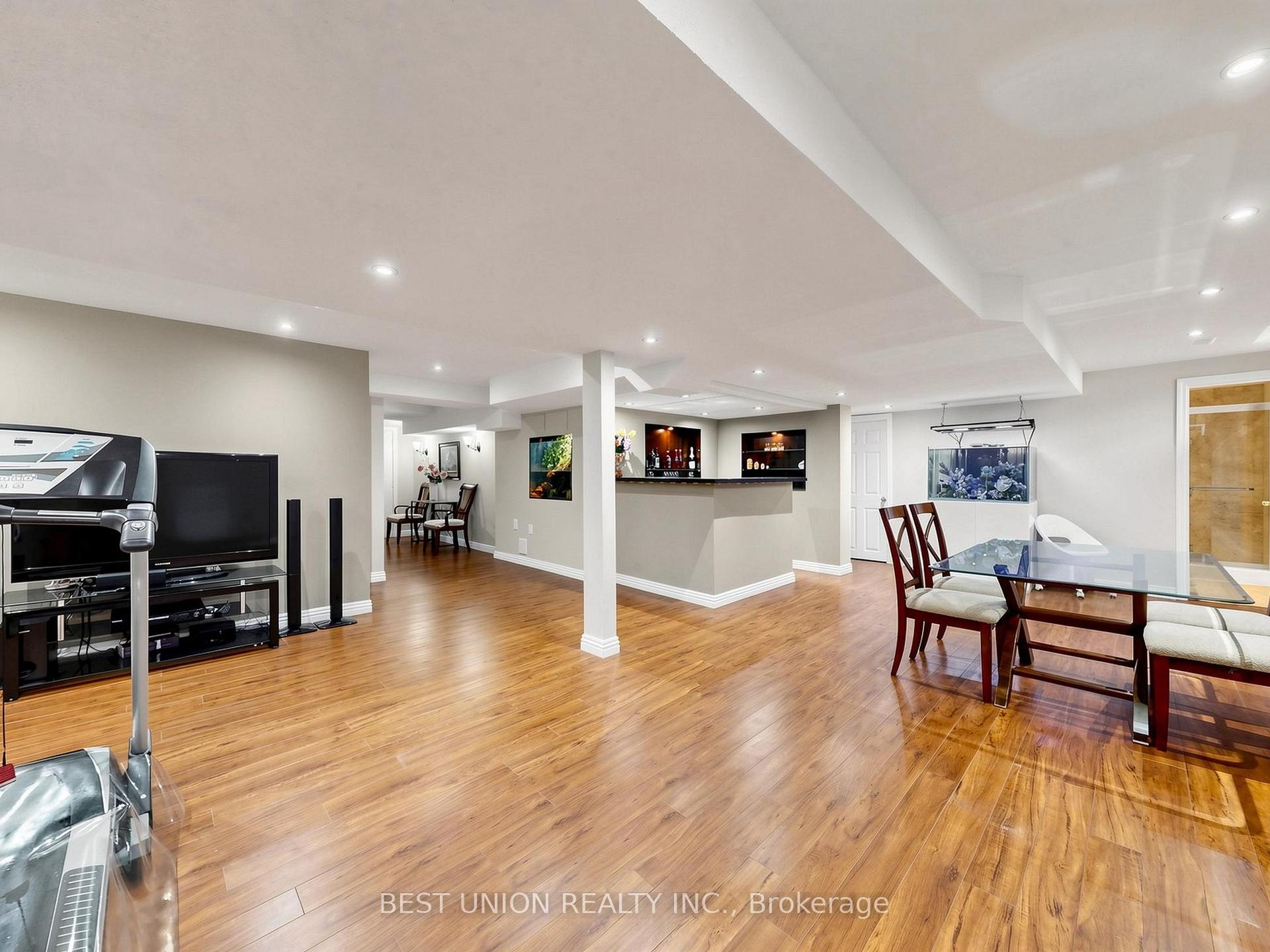 Photo 57 of 40 Gemini Crescent, Richmond Hill, Rouge Woods — HOMEH