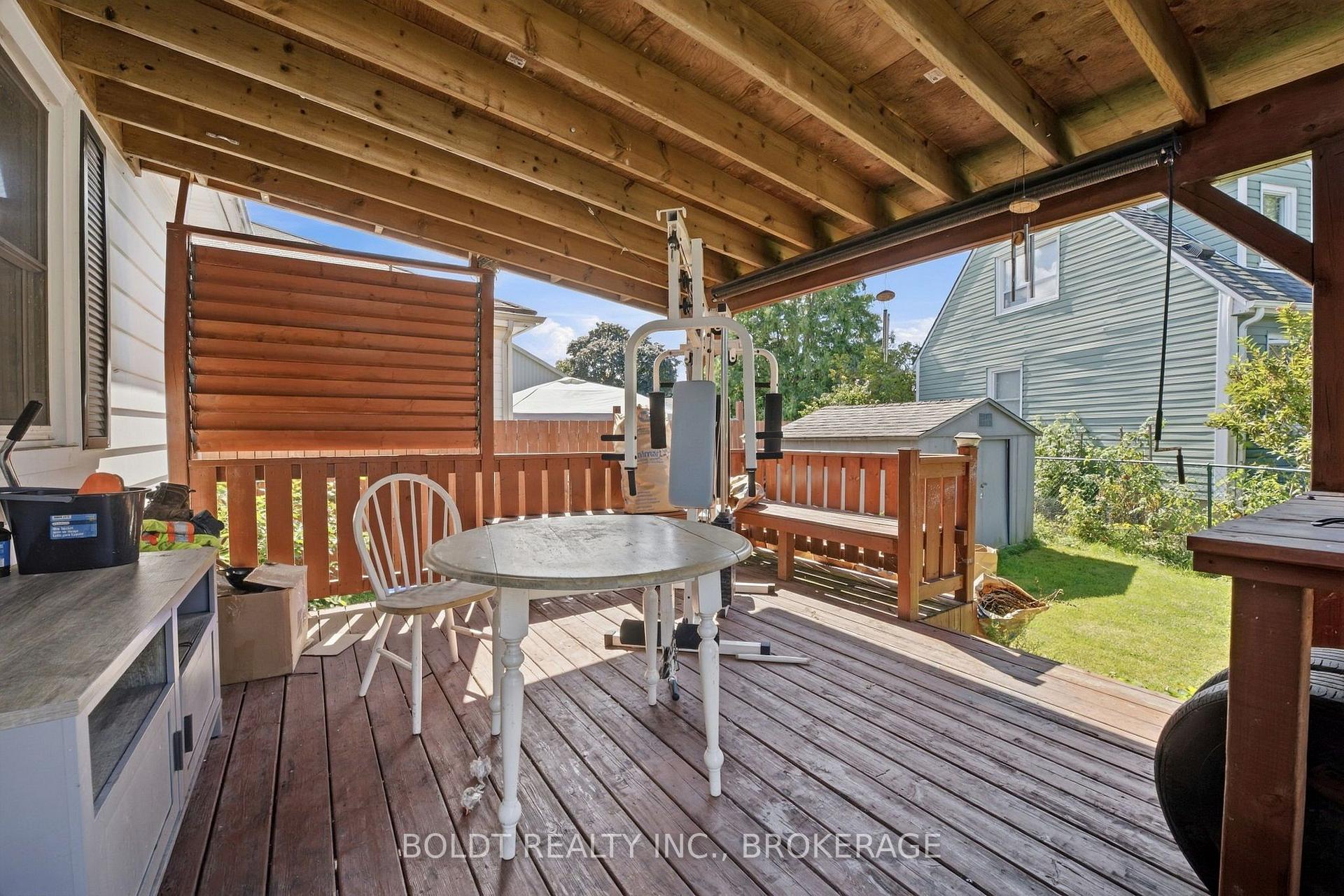 Photo 4 of Unit Upper, 403 Grantham Avenue, St. Catharines, Carlton/Bunting — HOMEH