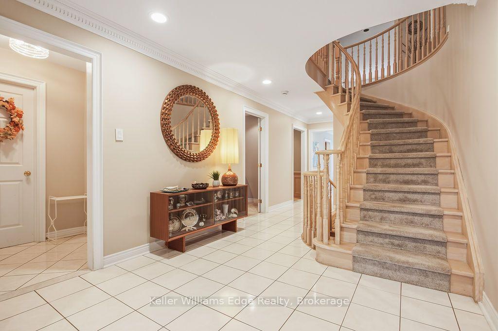 Photo 4 of 2084 Mckerlie Crescent, Burlington, Rose — HOMEH