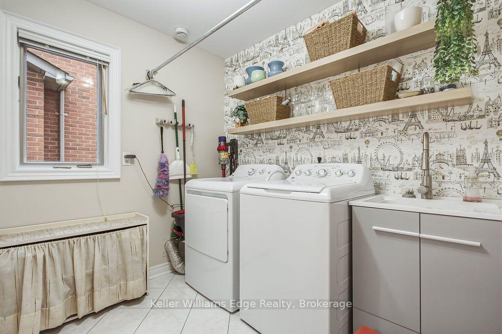 Photo 22 of 2084 Mckerlie Crescent, Burlington, Rose — HOMEH