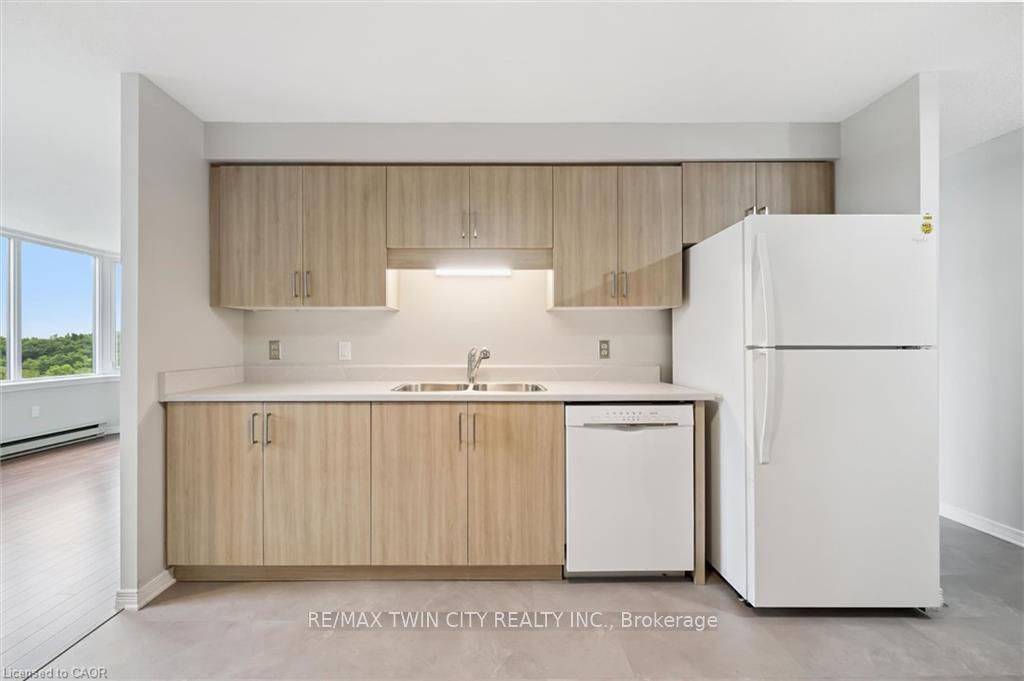 Photo 6 of Unit 1603, 35 Green Valley Drive, Kitchener, Pioneer Park — HOMEH