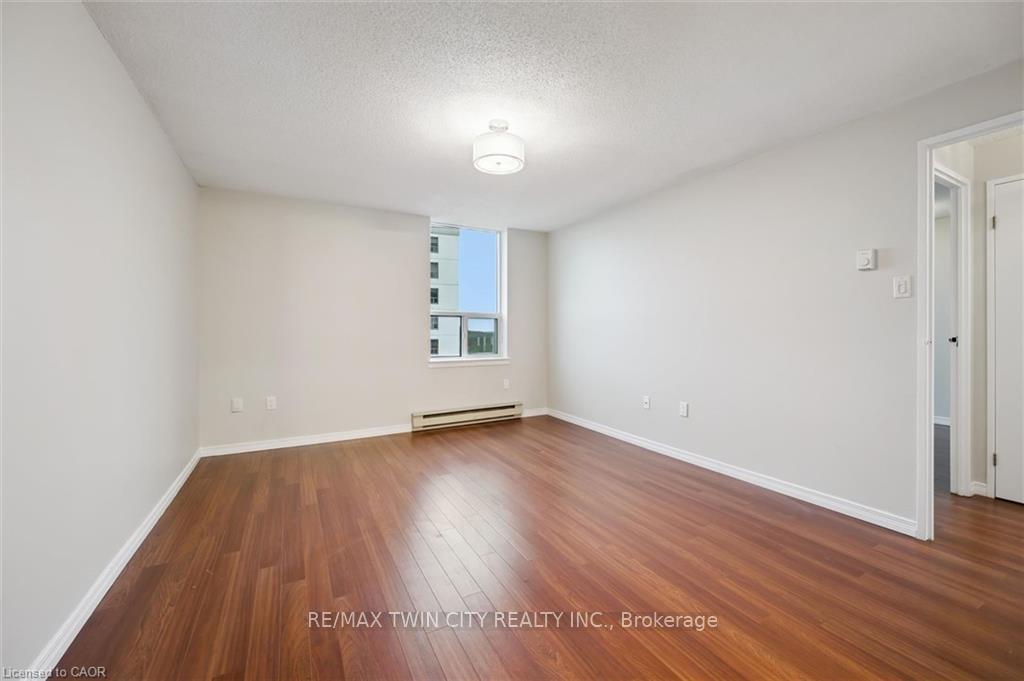 Photo 15 of Unit 1603, 35 Green Valley Drive, Kitchener, Pioneer Park — HOMEH