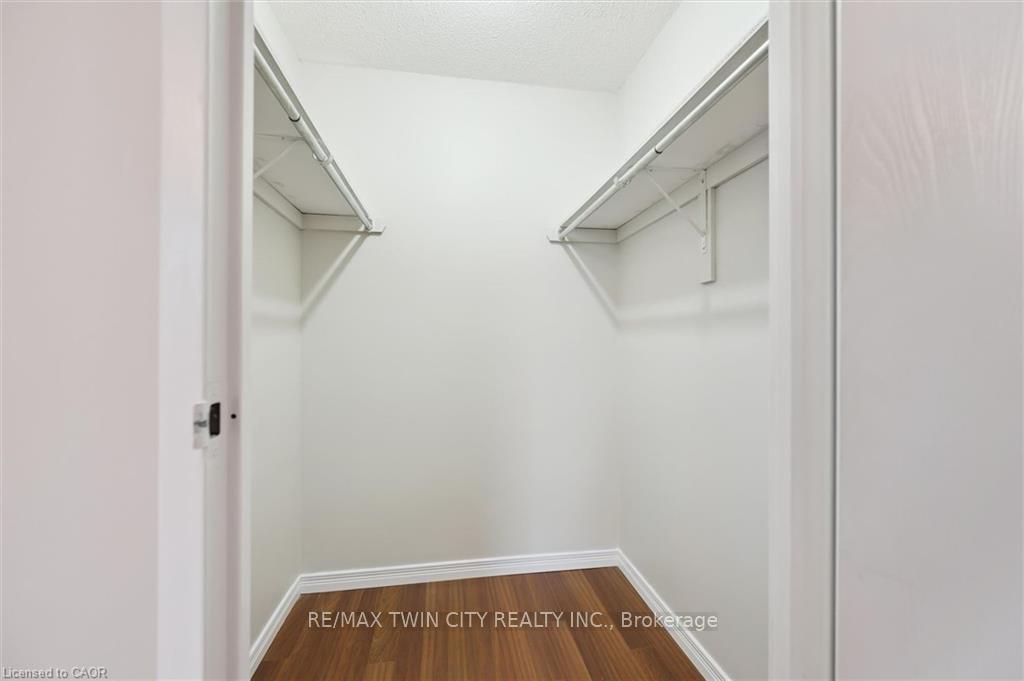 Photo 18 of Unit 1603, 35 Green Valley Drive, Kitchener, Pioneer Park — HOMEH