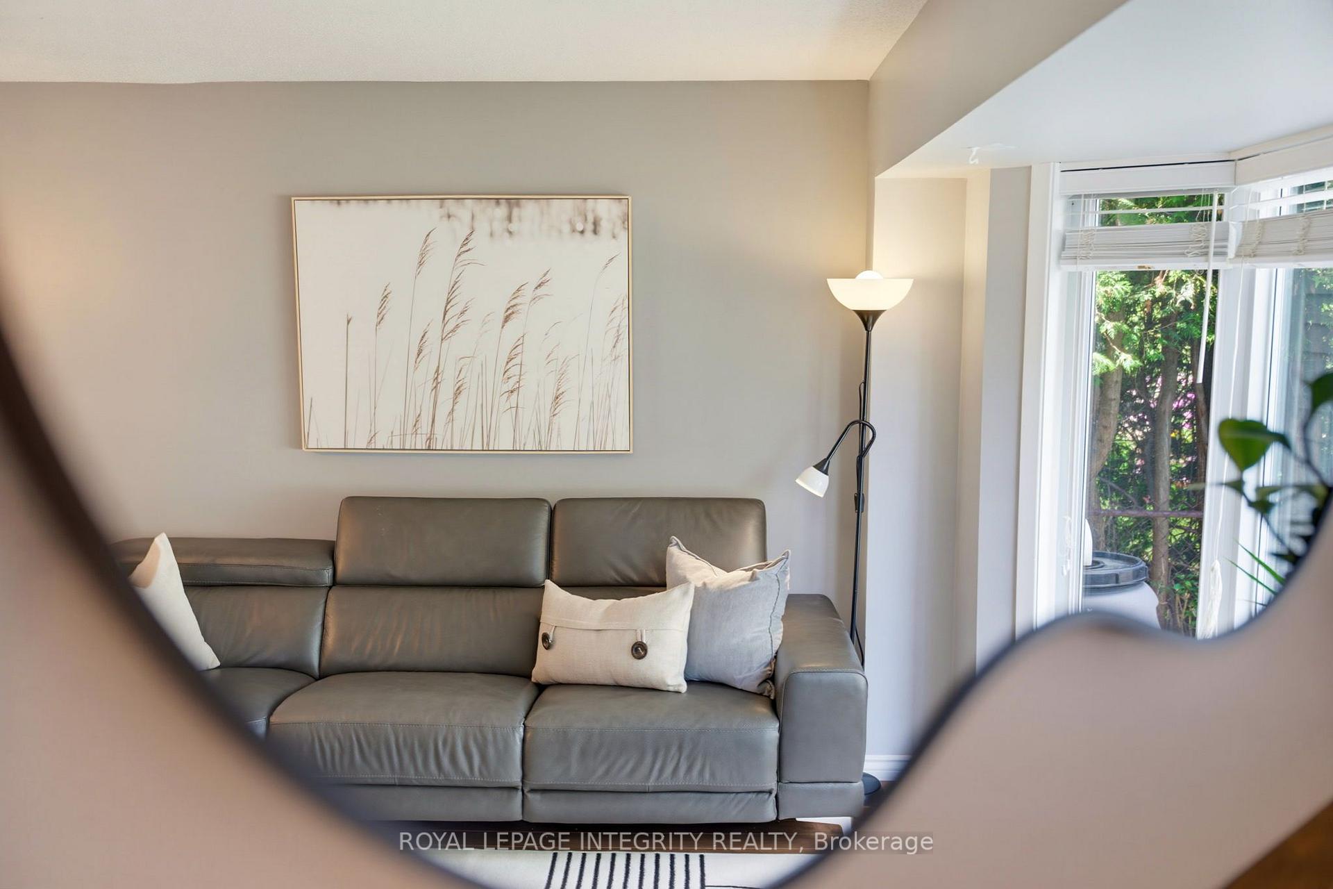 Photo 18 of 39 Ready Way, Ottawa, Barrhaven - Pheasant Run — HOMEH