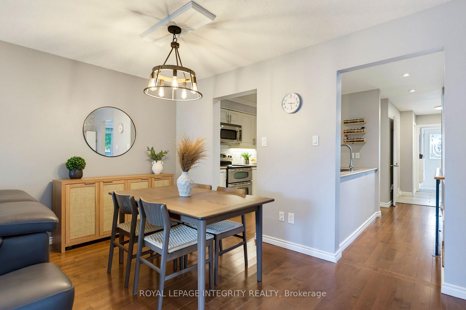 Photo 20 of 39 Ready Way, Ottawa, Barrhaven - Pheasant Run — HOMEH