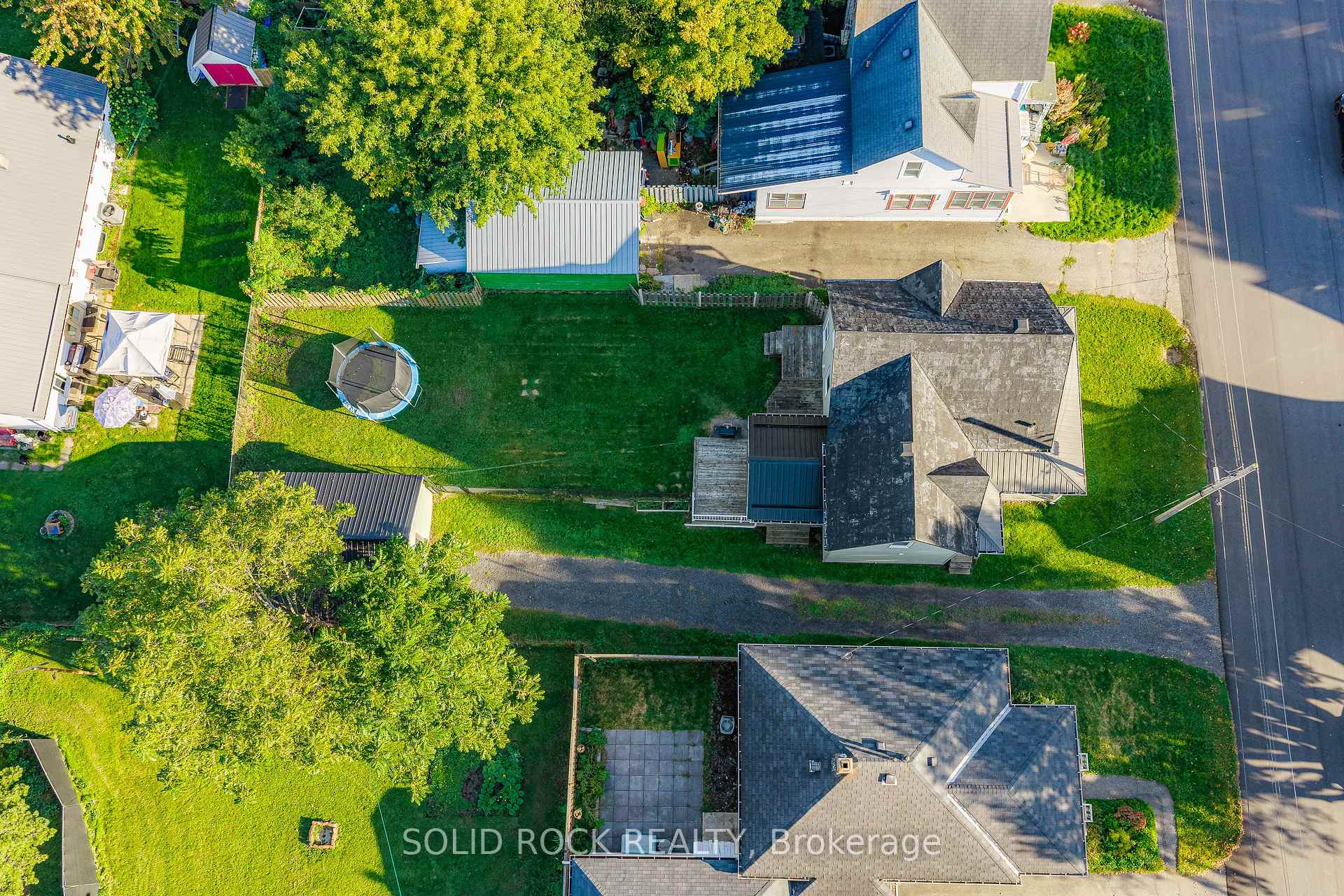Photo 5 of 609 East Street E, Edwardsburgh/Cardinal, Town of Cardinal — HOMEH