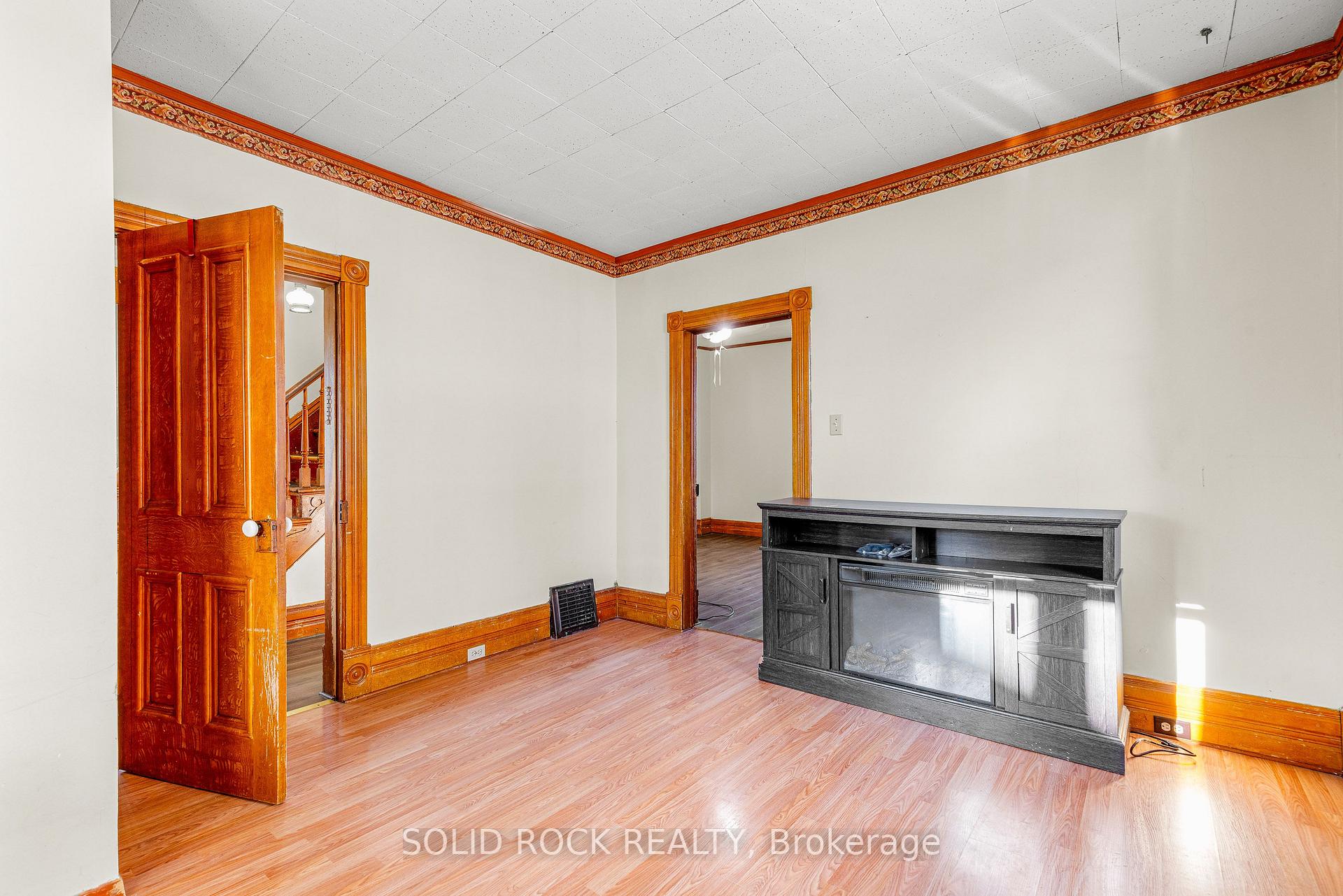 Photo 11 of 609 East Street E, Edwardsburgh/Cardinal, Town of Cardinal — HOMEH