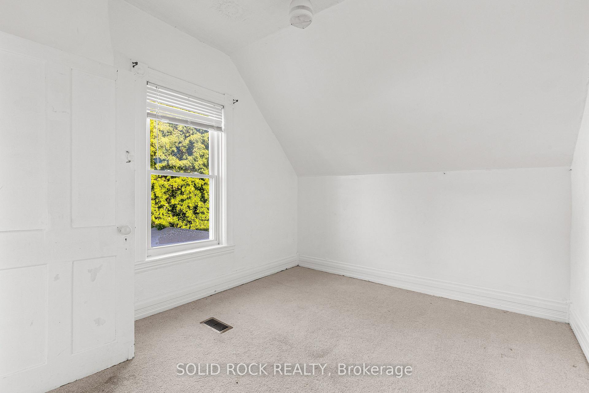 Photo 25 of 609 East Street E, Edwardsburgh/Cardinal, Town of Cardinal — HOMEH