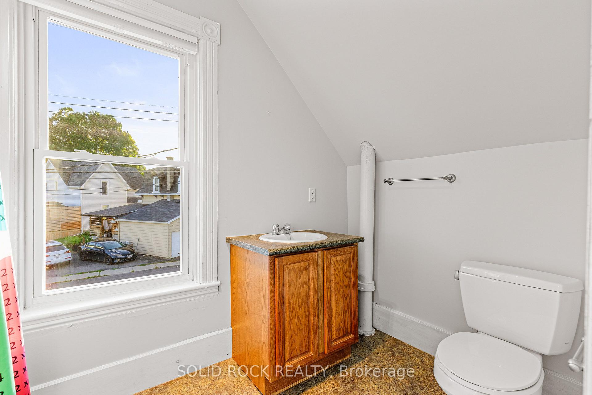 Photo 30 of 609 East Street E, Edwardsburgh/Cardinal, Town of Cardinal — HOMEH