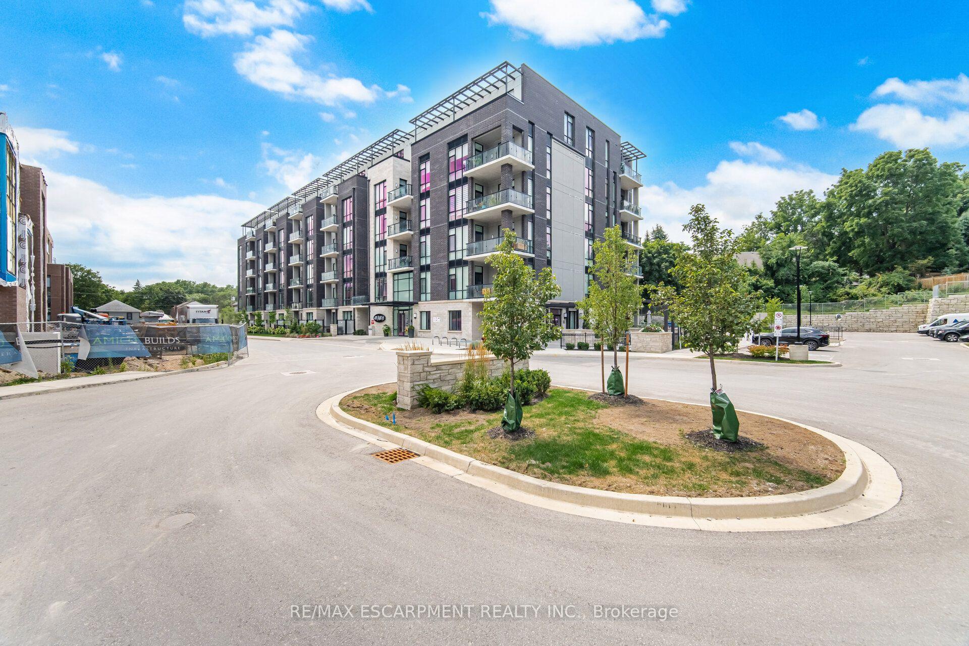 Photo 2 of Unit 210, 42 Mill Street, Halton Hills, Georgetown — HOMEH