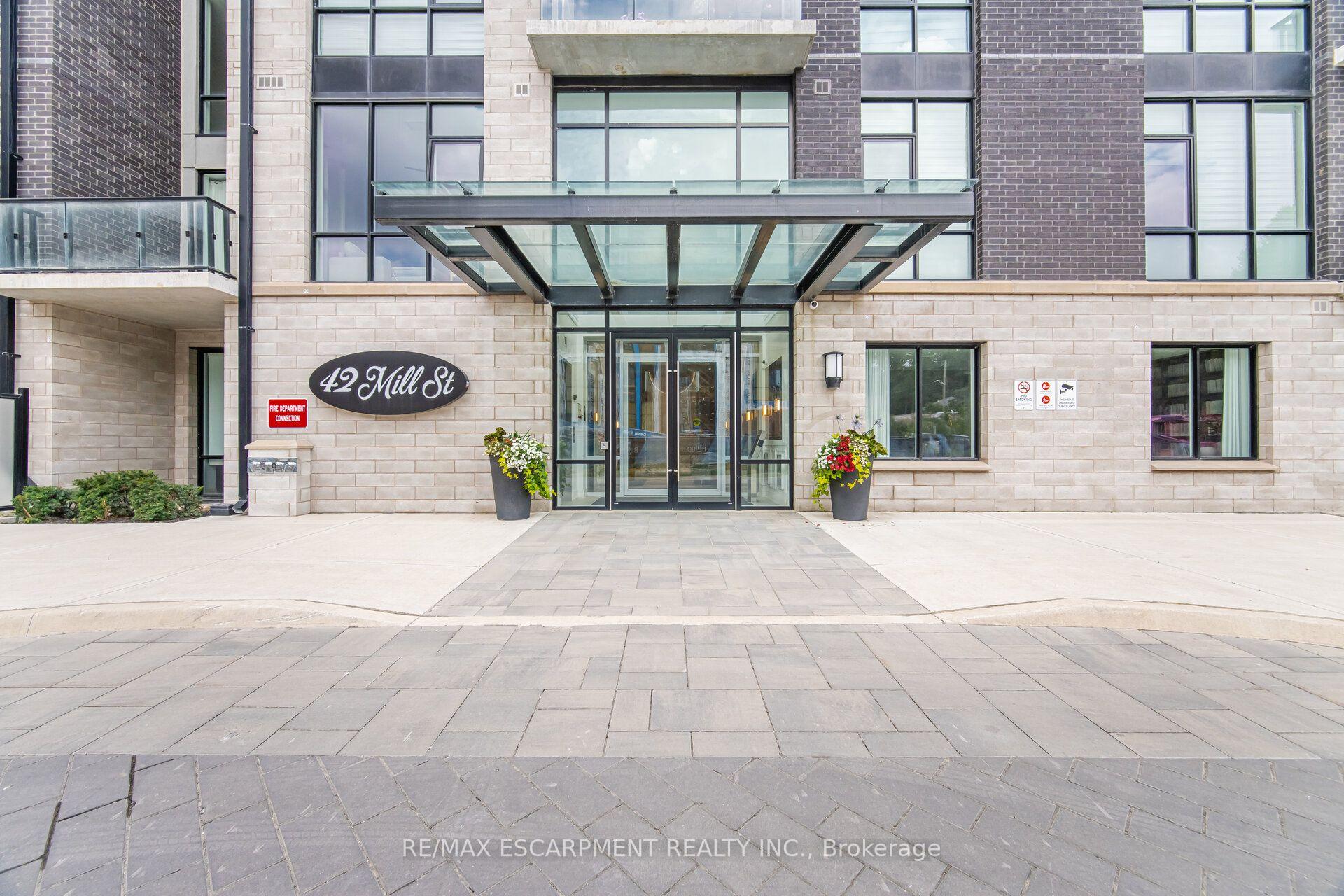 Photo 3 of Unit 210, 42 Mill Street, Halton Hills, Georgetown — HOMEH