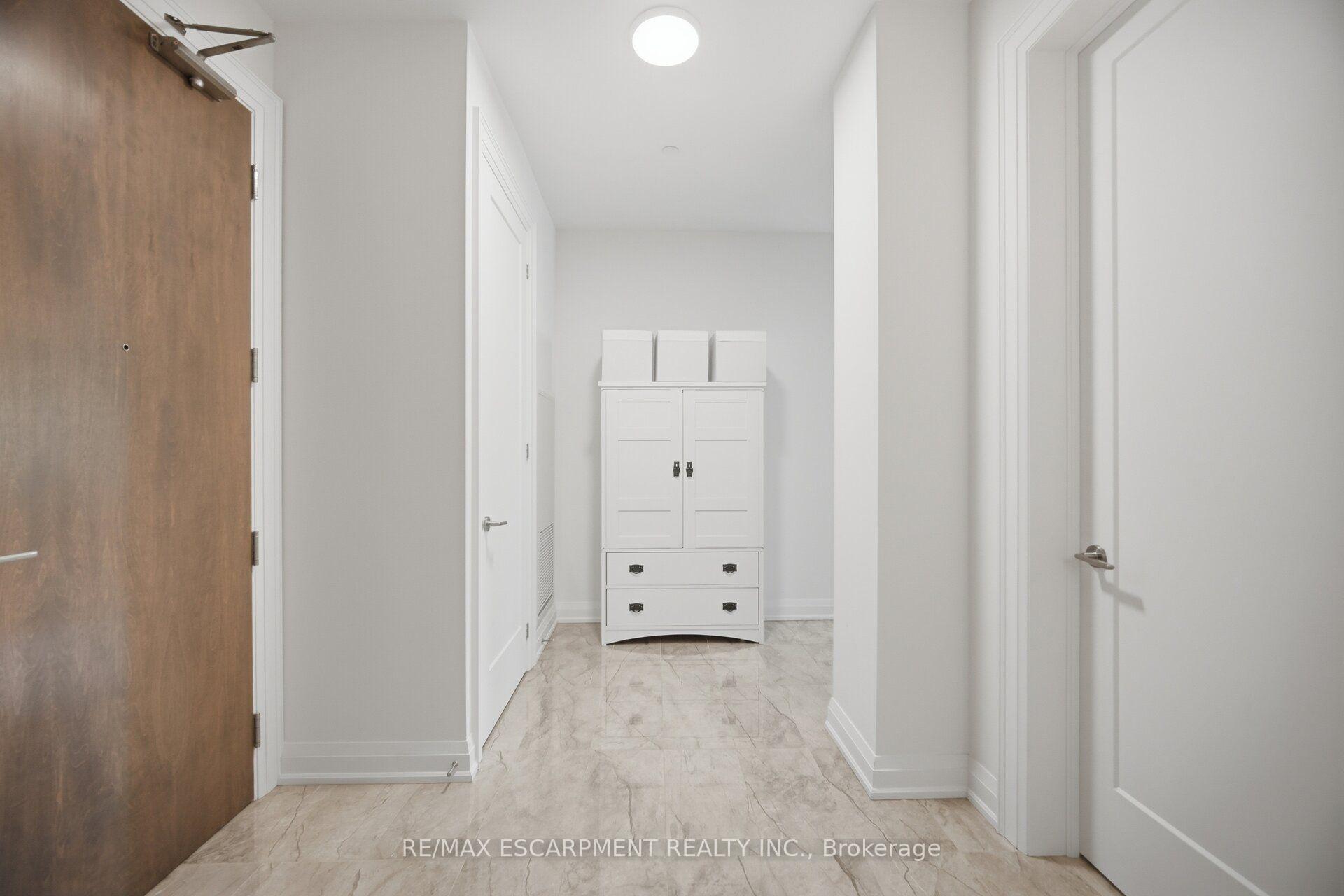 Photo 9 of Unit 210, 42 Mill Street, Halton Hills, Georgetown — HOMEH