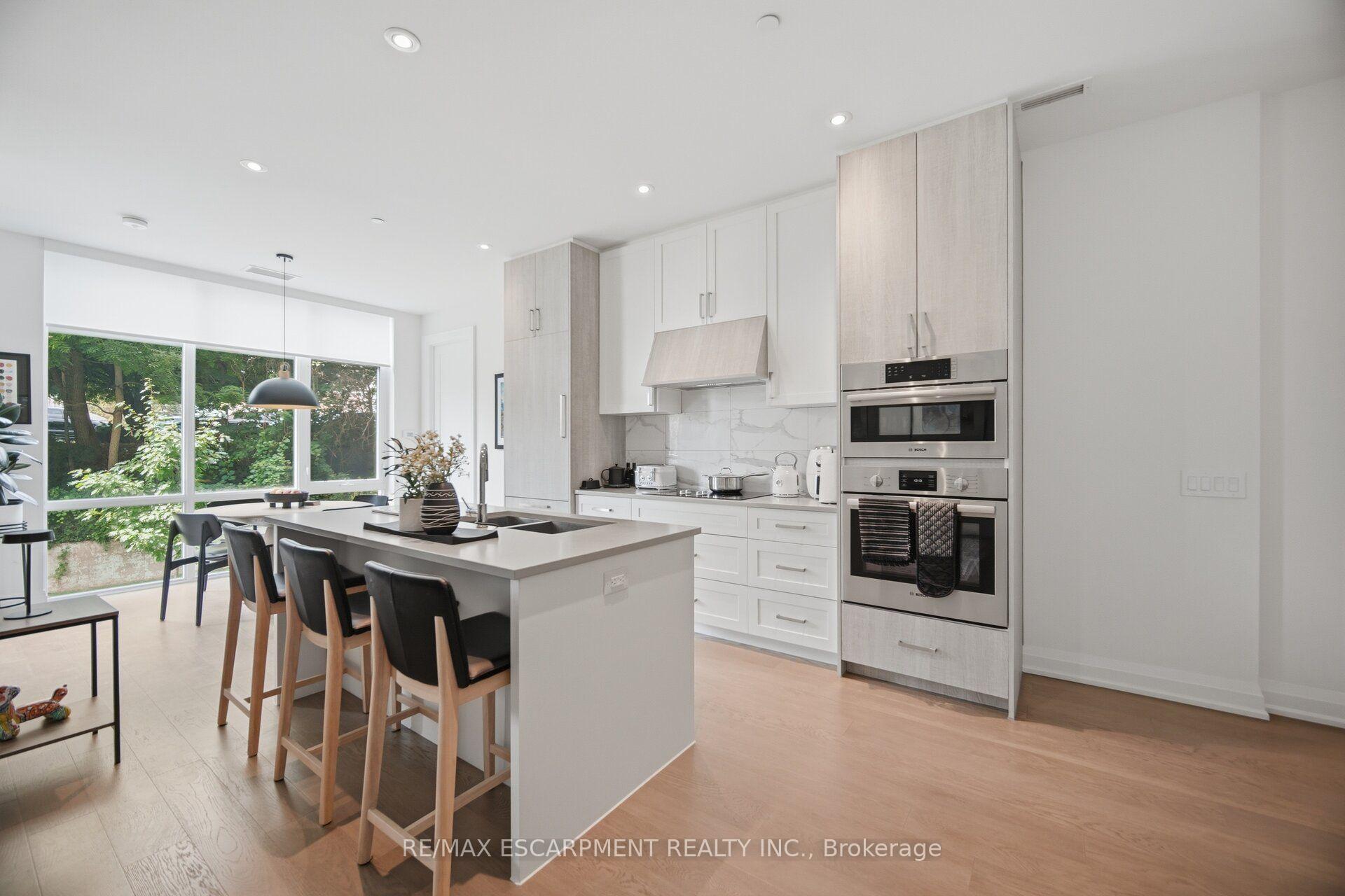 Photo 11 of Unit 210, 42 Mill Street, Halton Hills, Georgetown — HOMEH
