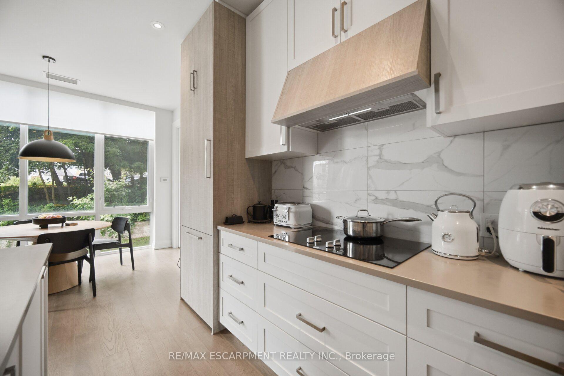 Photo 12 of Unit 210, 42 Mill Street, Halton Hills, Georgetown — HOMEH