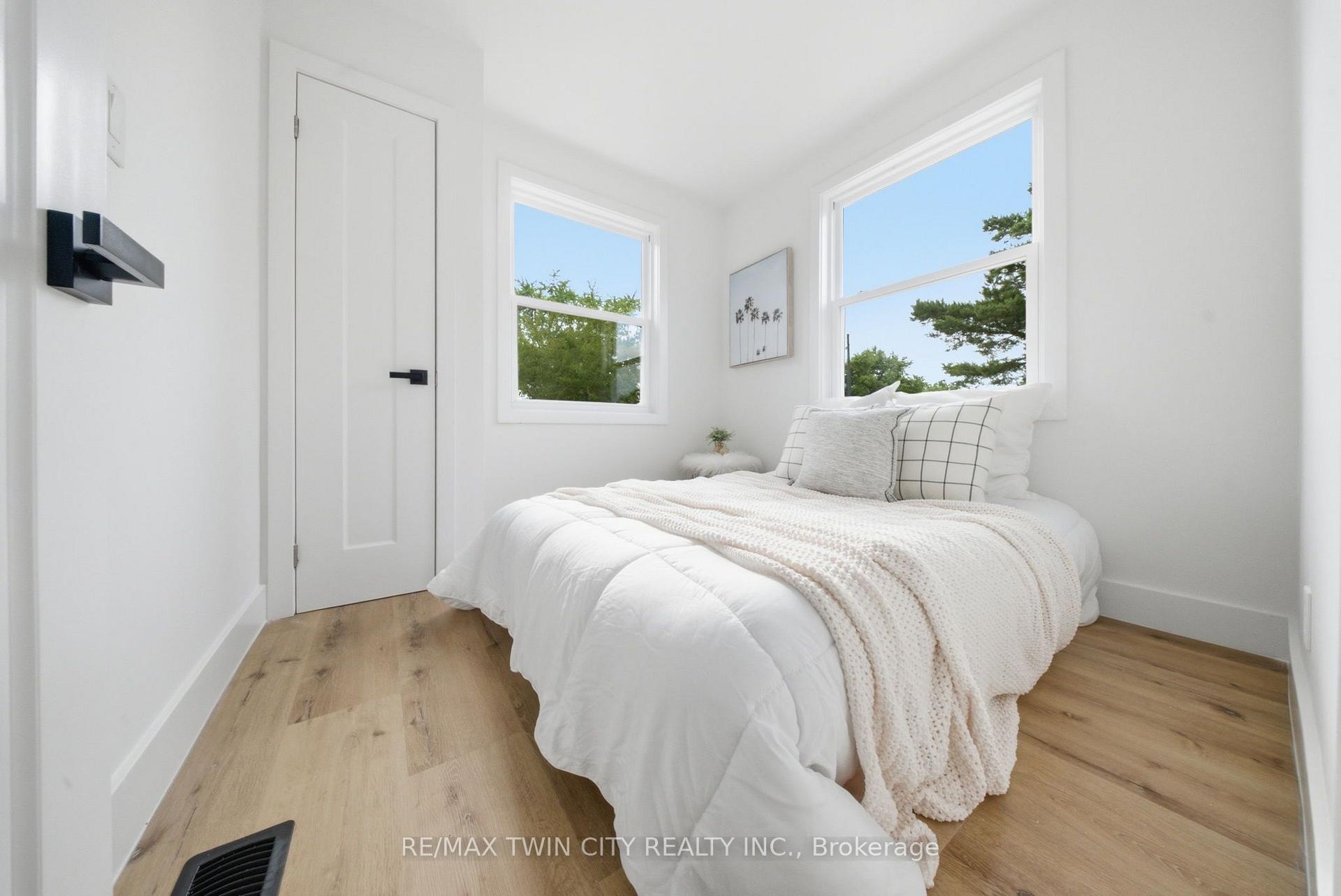 Photo 16 of 92 Fairview Drive, Brantford, Fairview/Greenbrier — HOMEH