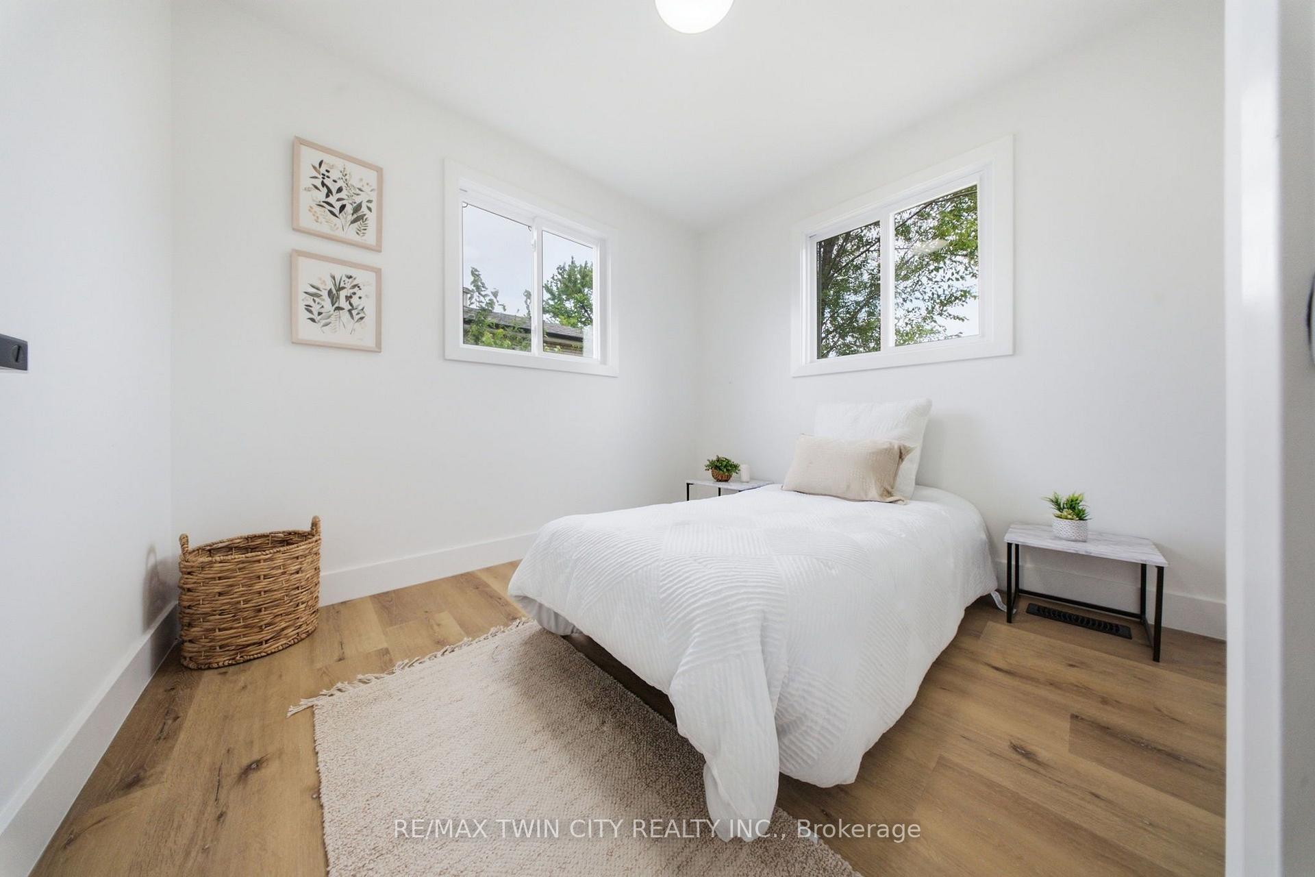 Photo 19 of 92 Fairview Drive, Brantford, Fairview/Greenbrier — HOMEH