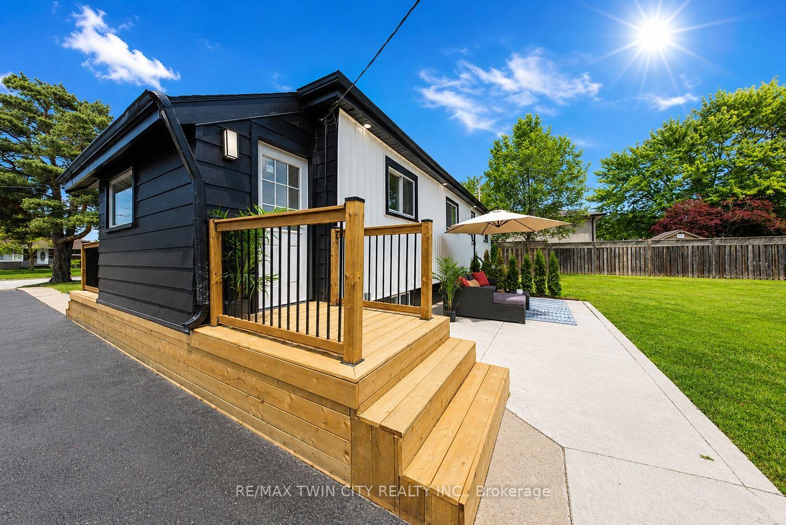 Photo 27 of 92 Fairview Drive, Brantford, Fairview/Greenbrier — HOMEH