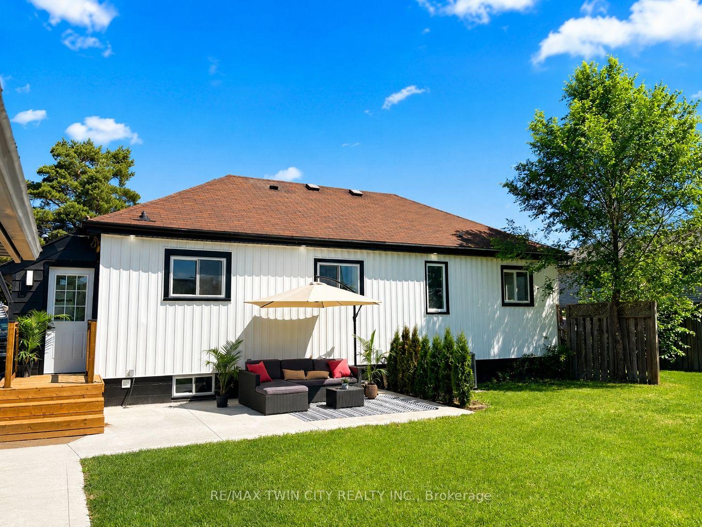 Photo 28 of 92 Fairview Drive, Brantford, Fairview/Greenbrier — HOMEH