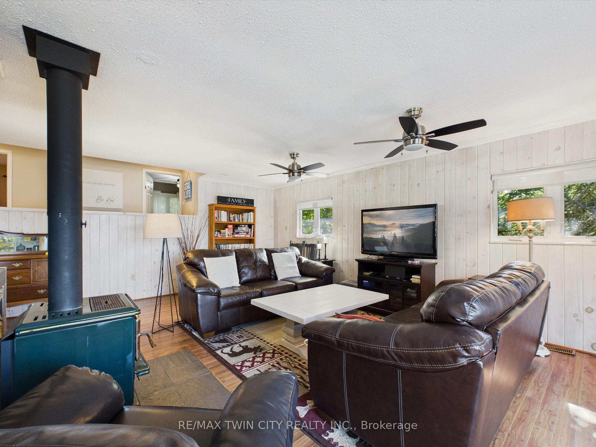 Photo 17 of 51 Mckellar Lake Road, McKellar — HOMEH