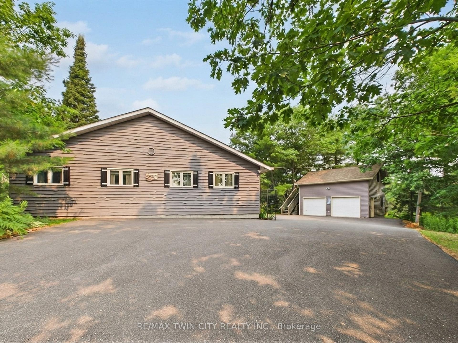 Photo 41 of 51 Mckellar Lake Road, McKellar — HOMEH
