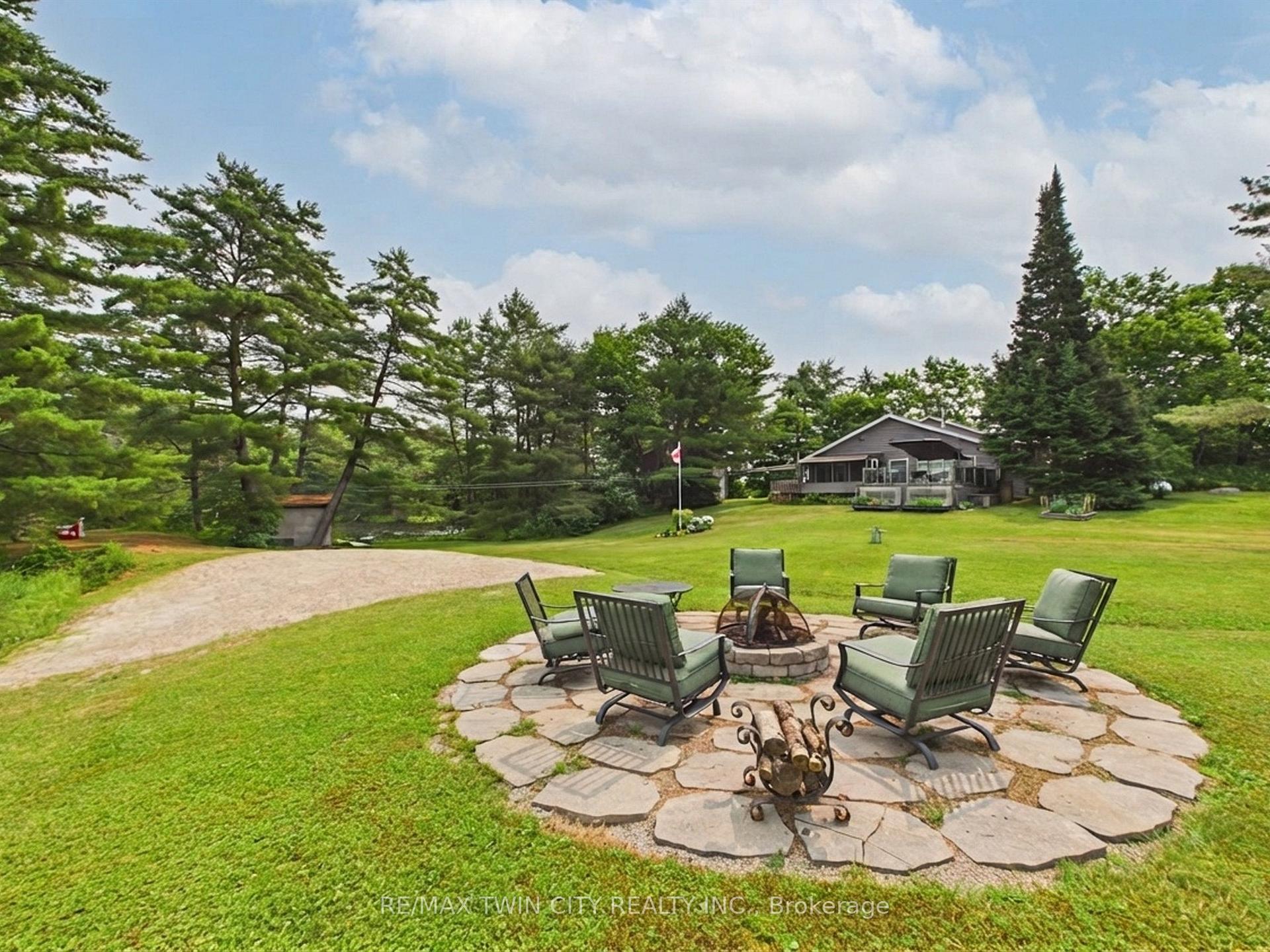 Photo 46 of 51 Mckellar Lake Road, McKellar — HOMEH