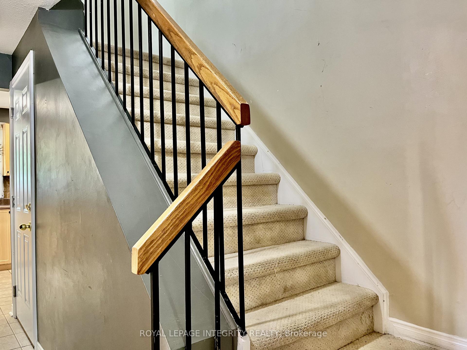 Photo 8 of 1843 Prestwick Drive, Ottawa, Queenswood Heights South — HOMEH