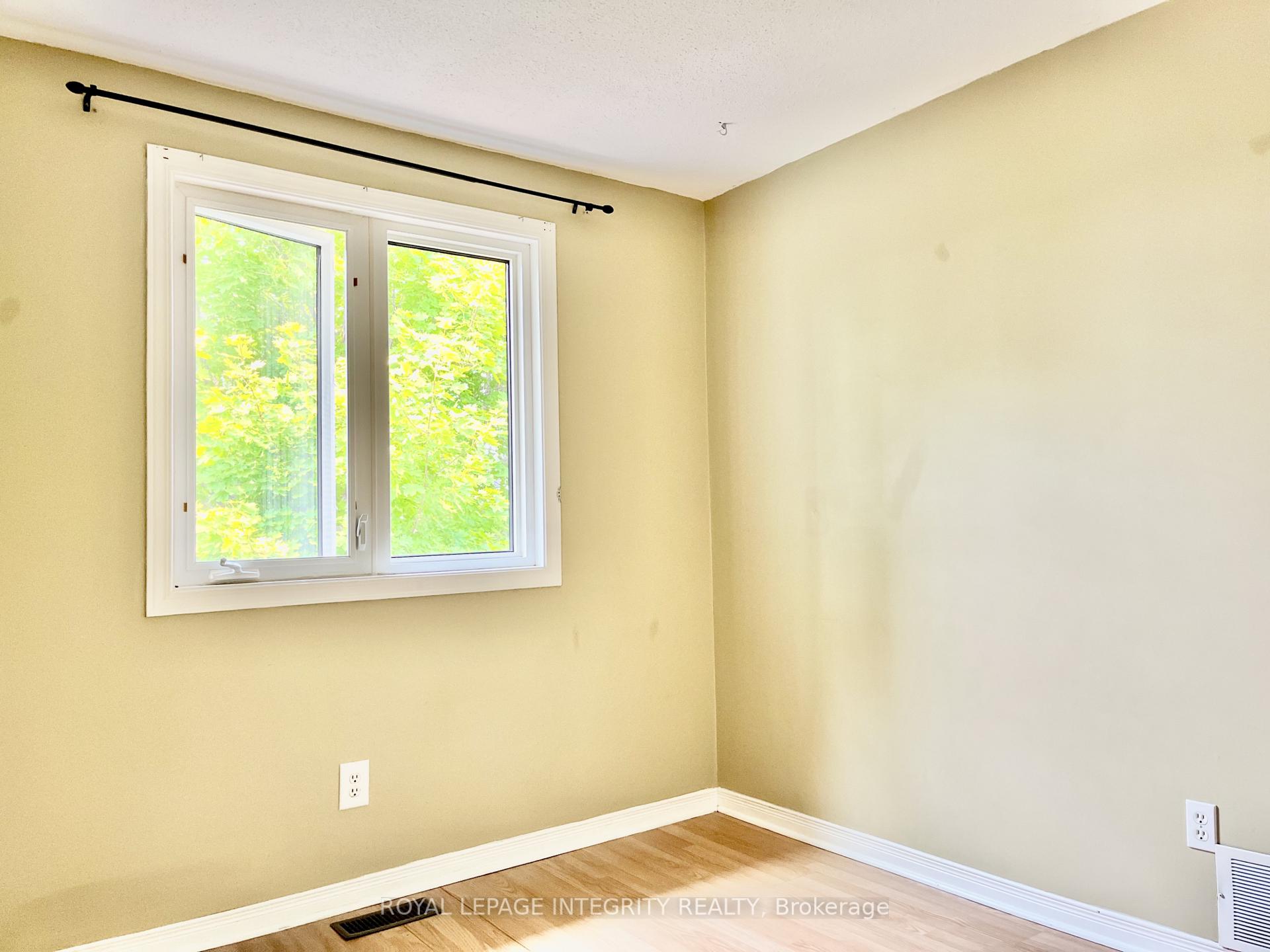 Photo 15 of 1843 Prestwick Drive, Ottawa, Queenswood Heights South — HOMEH