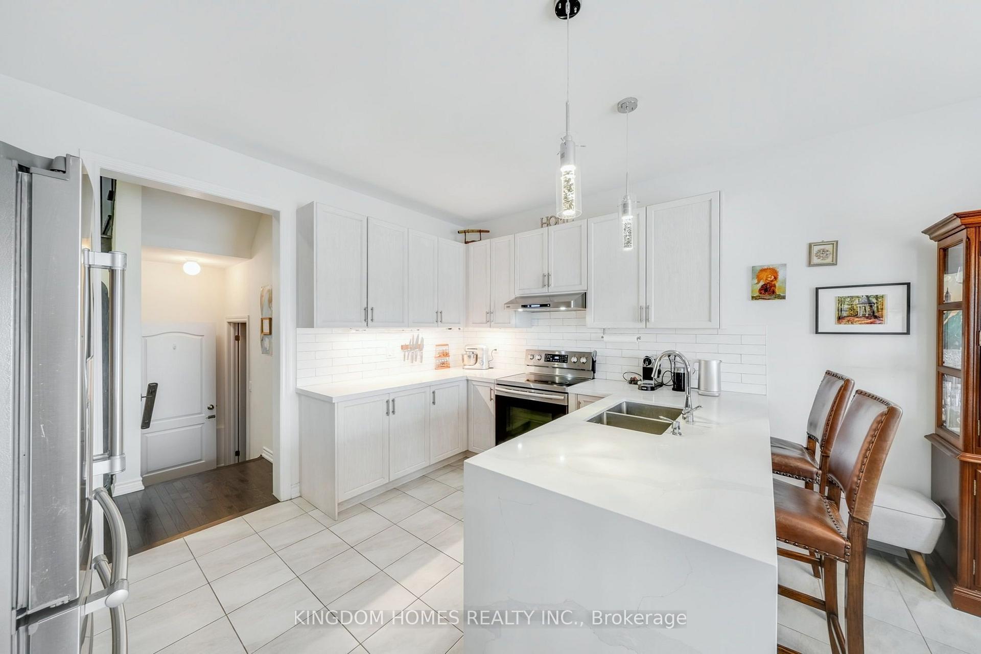 Photo 16 of 1152 Peelar Crescent, Innisfil, Lefroy — HOMEH