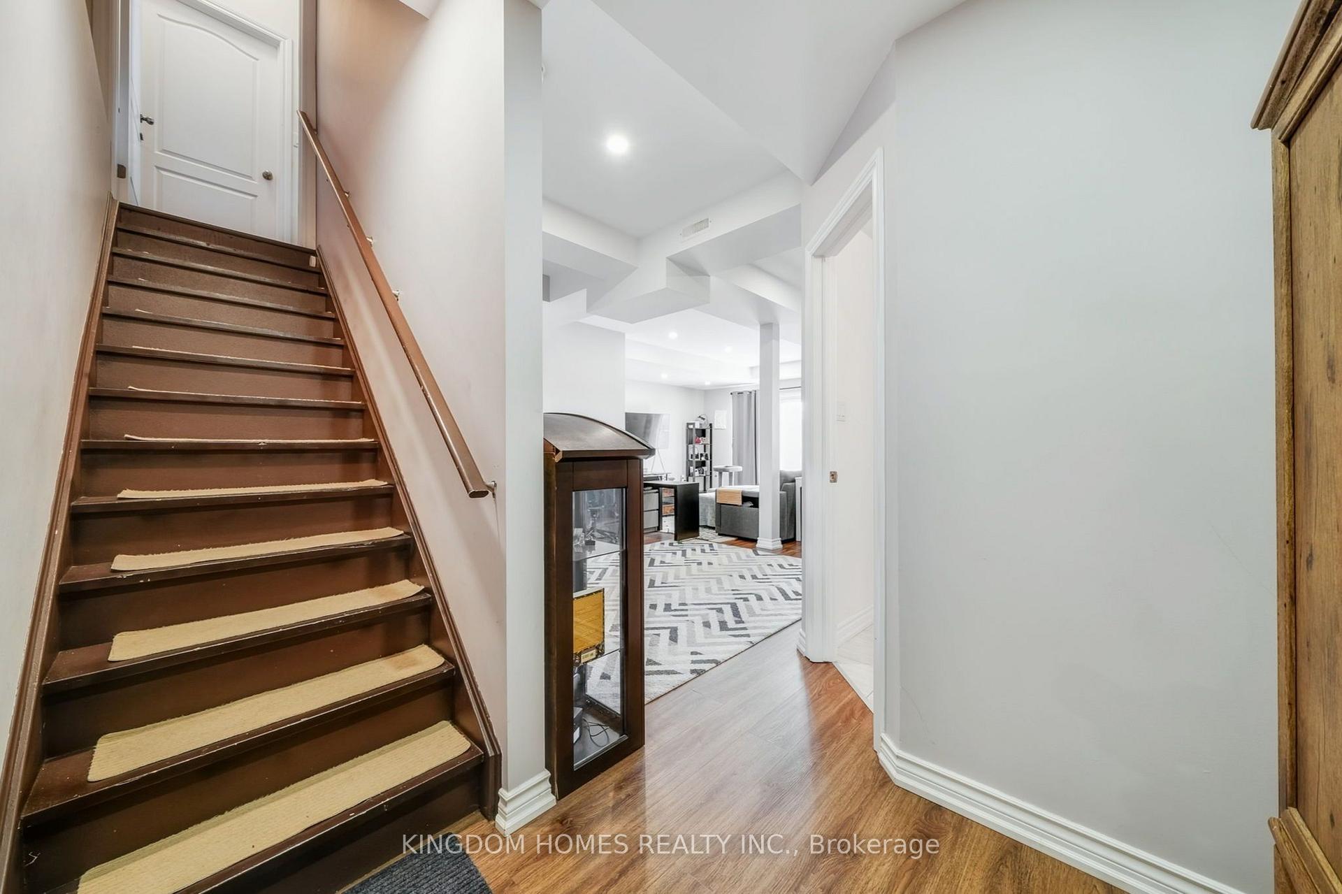 Photo 35 of 1152 Peelar Crescent, Innisfil, Lefroy — HOMEH