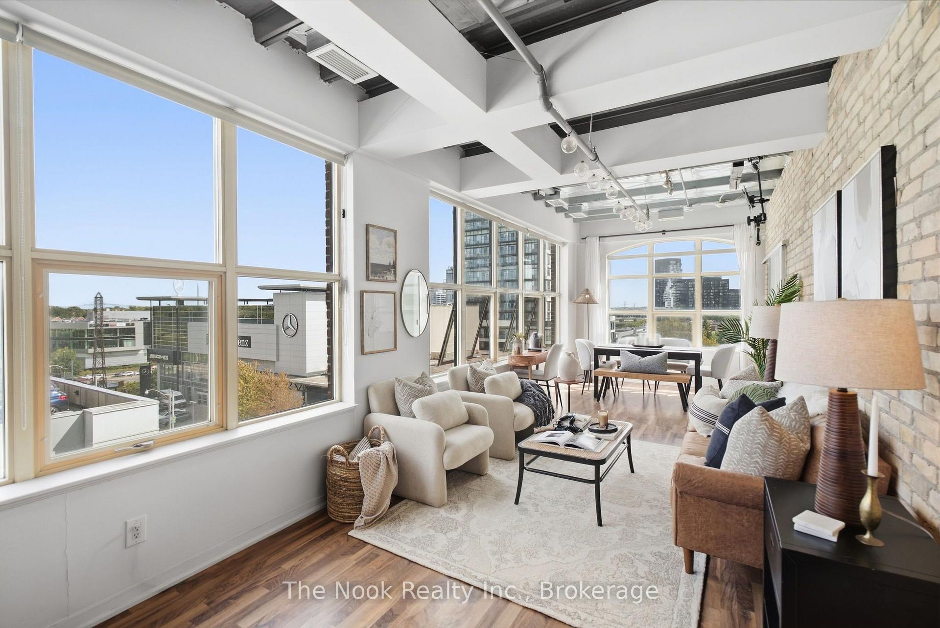 Photo 2 of Unit 603, 736 Dundas Street E, Toronto, Regent Park — HOMEH