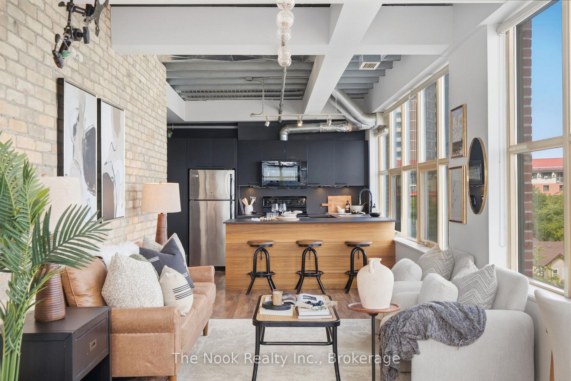 Photo 6 of Unit 603, 736 Dundas Street E, Toronto, Regent Park — HOMEH