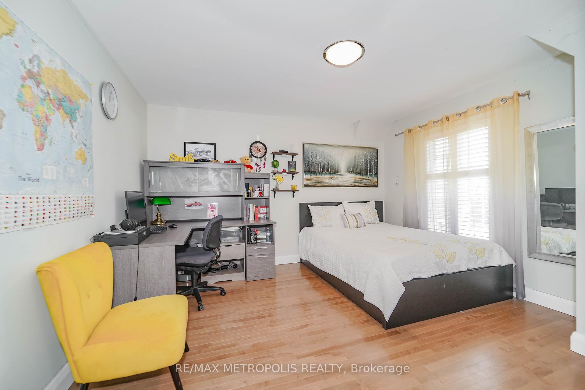 Photo 39 of 114 Selwyn Road, Richmond Hill, Jefferson — HOMEH