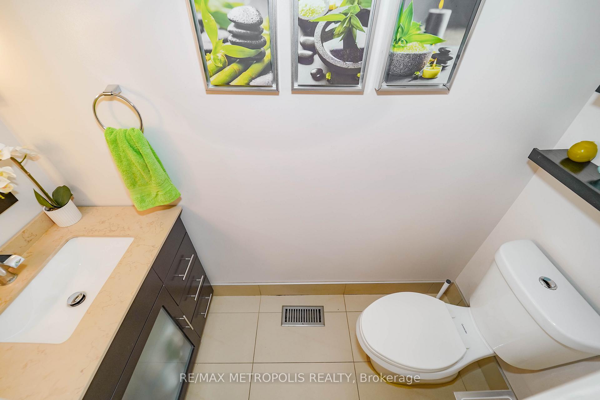 Photo 44 of 114 Selwyn Road, Richmond Hill, Jefferson — HOMEH