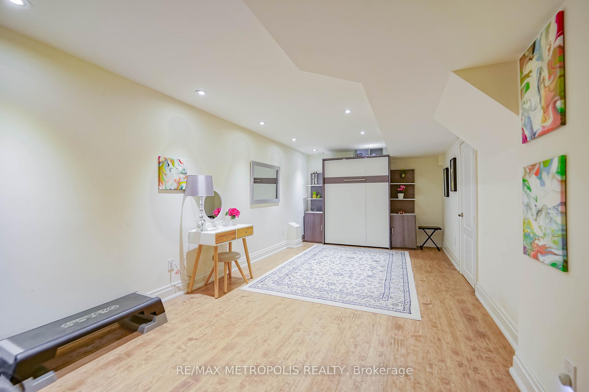 Photo 48 of 114 Selwyn Road, Richmond Hill, Jefferson — HOMEH