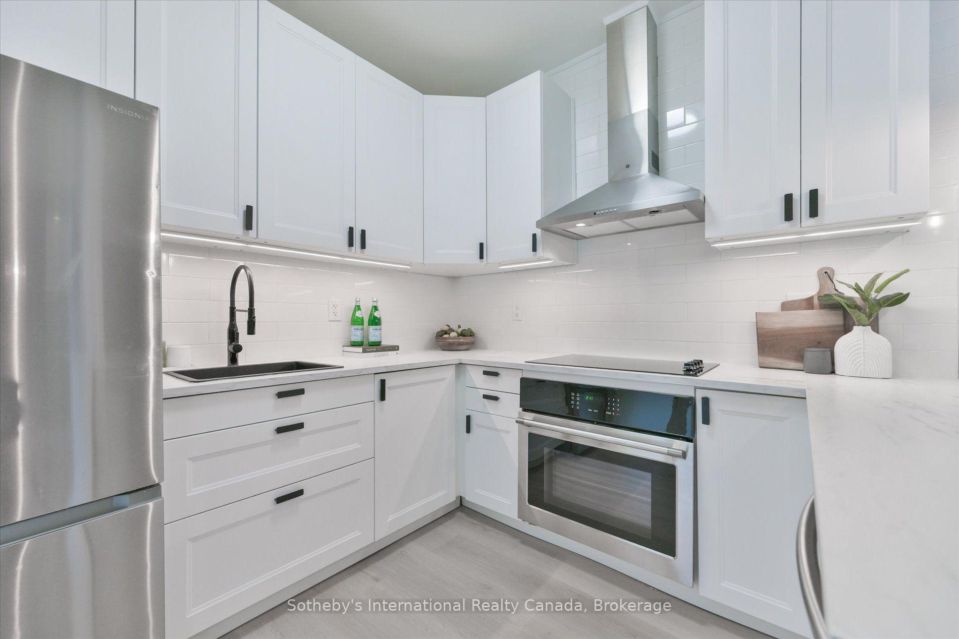 Photo 17 of 4686 Third Avenue, Niagara Falls, Cherrywood — HOMEH