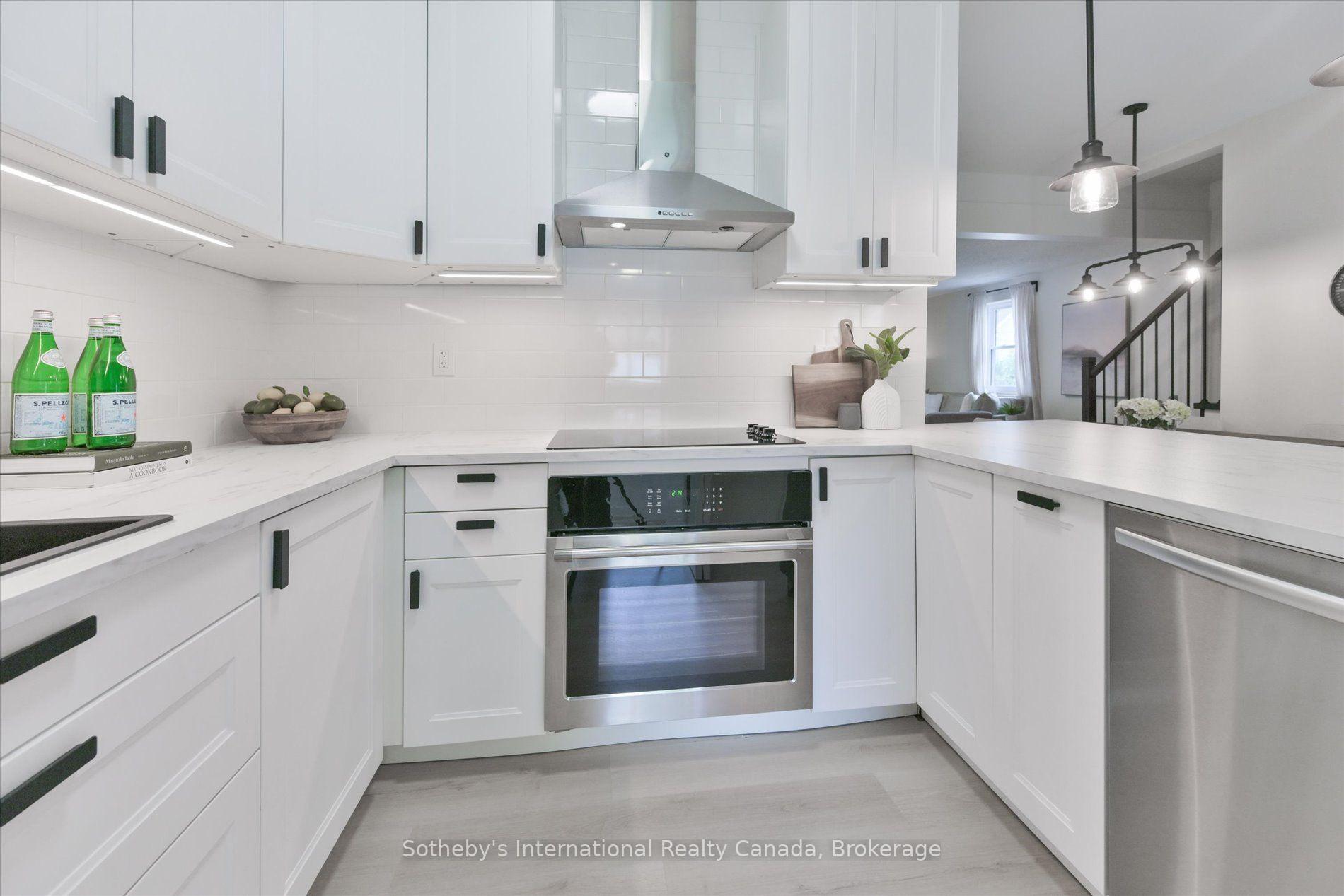 Photo 18 of 4686 Third Avenue, Niagara Falls, Cherrywood — HOMEH