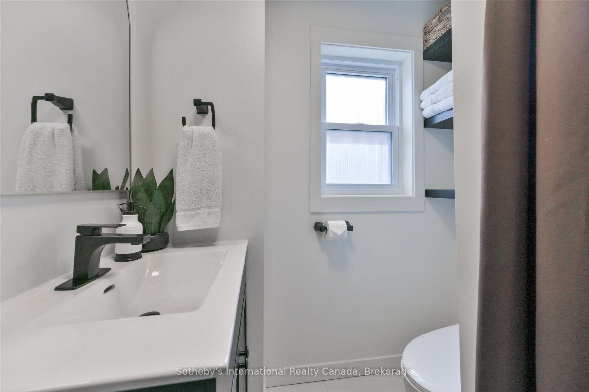 Photo 22 of 4686 Third Avenue, Niagara Falls, Cherrywood — HOMEH