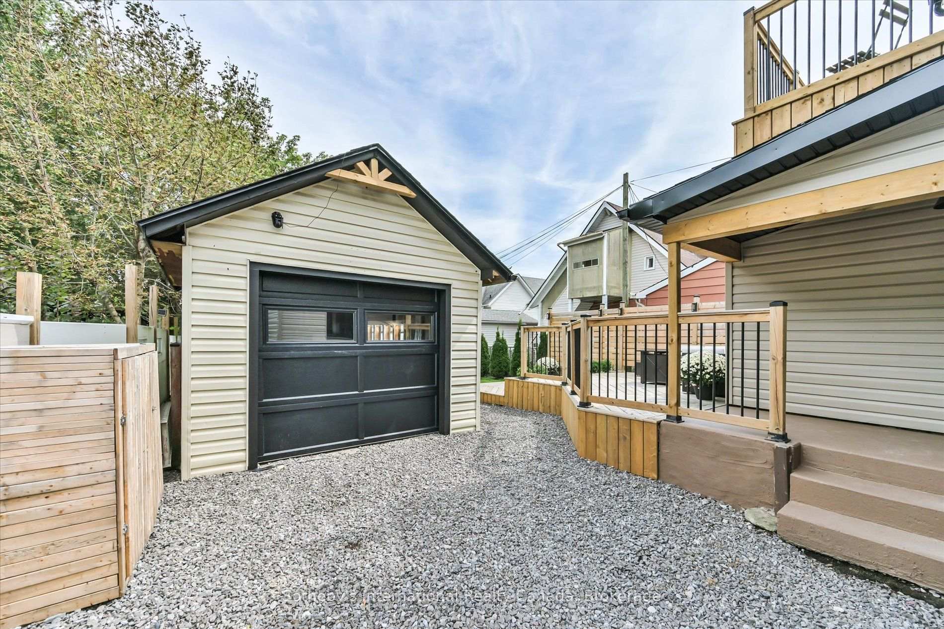 Photo 37 of 4686 Third Avenue, Niagara Falls, Cherrywood — HOMEH