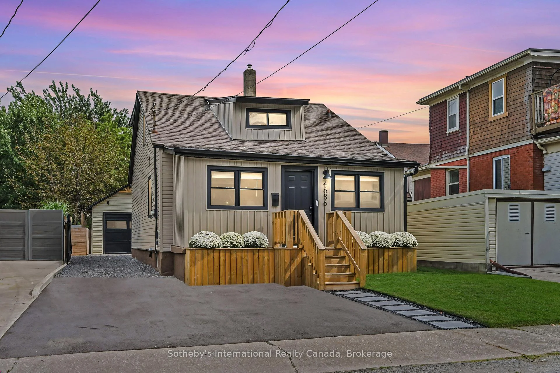 Photo of 4686 Third Avenue