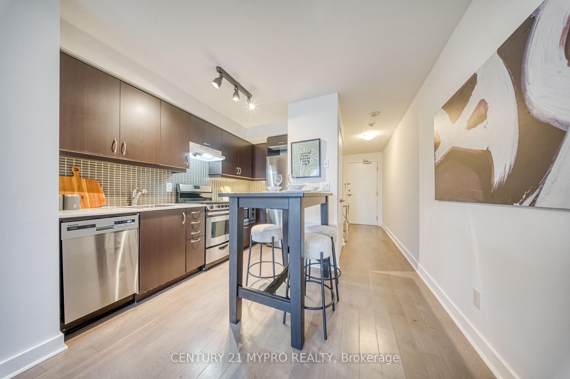 Photo 5 of Unit 602, 320 Richmond Street E, Toronto, Moss Park — HOMEH