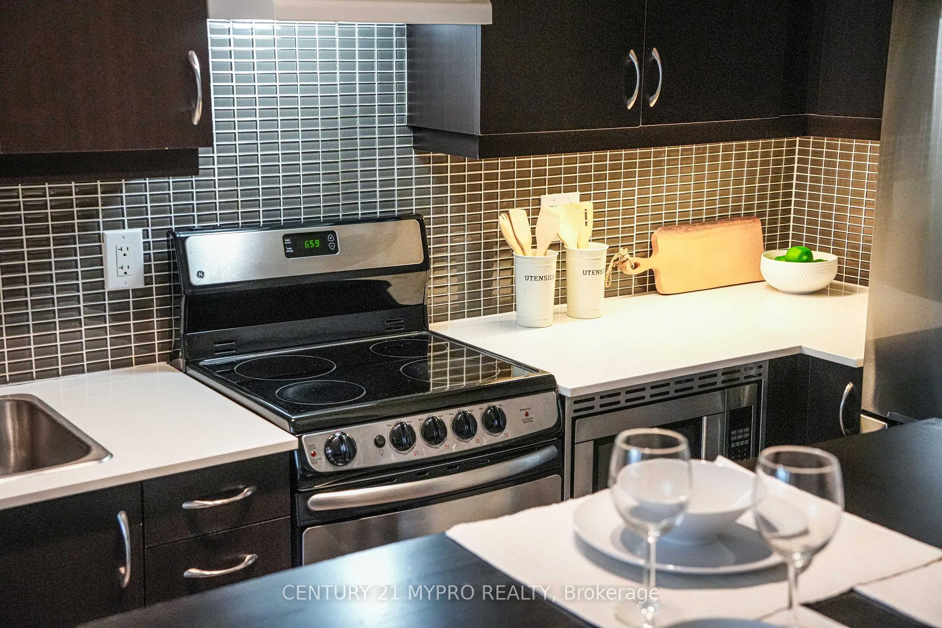 Photo 6 of Unit 602, 320 Richmond Street E, Toronto, Moss Park — HOMEH