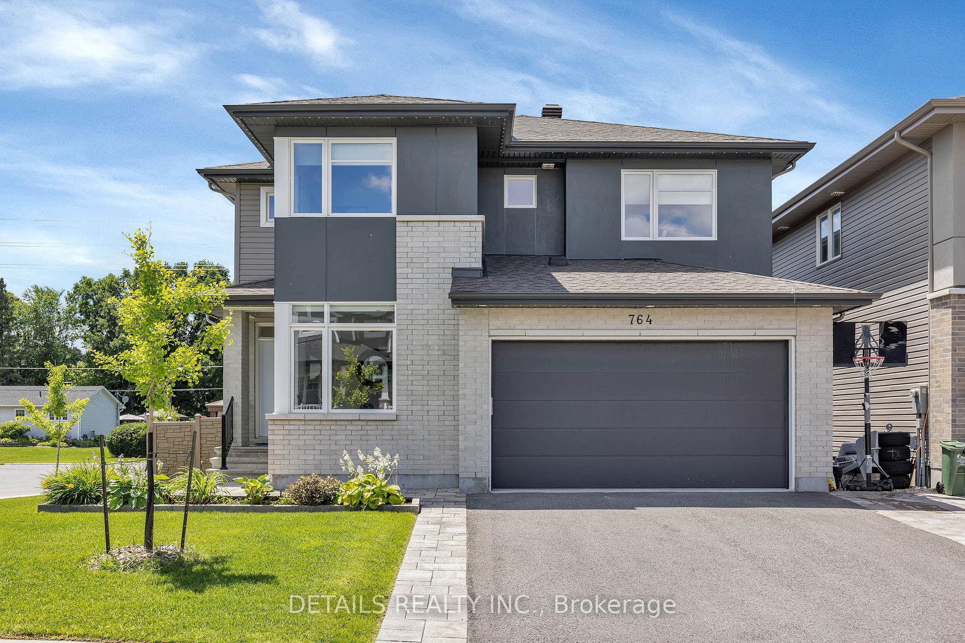 Photo 2 of 764 Kirkham Crescent, Ottawa, Btwn Franktown Rd. & Fallowfield Rd. — HOMEH