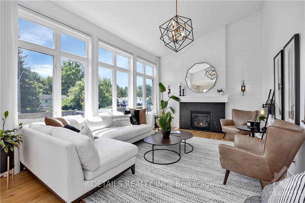 Photo 5 of 764 Kirkham Crescent, Ottawa, Btwn Franktown Rd. & Fallowfield Rd. — HOMEH