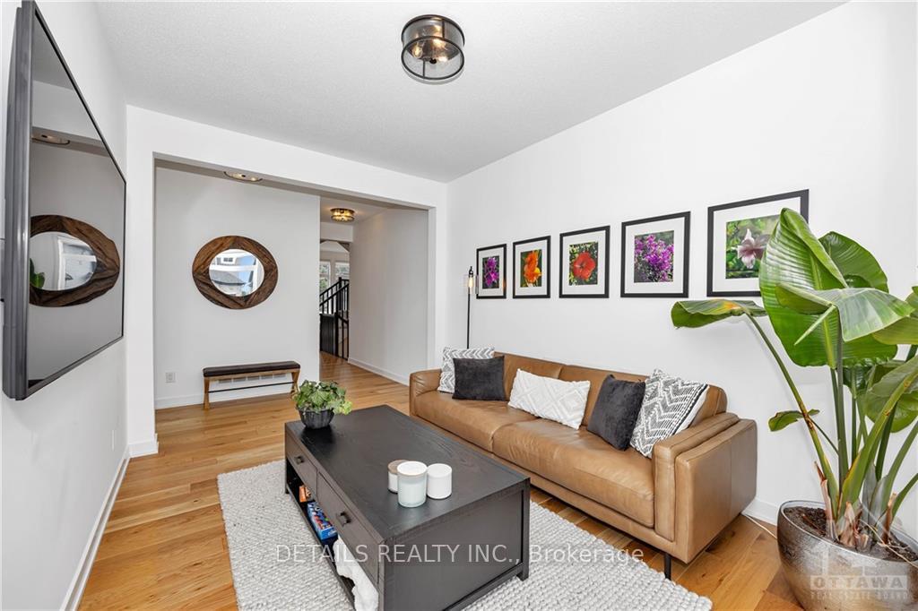 Photo 14 of 764 Kirkham Crescent, Ottawa, Btwn Franktown Rd. & Fallowfield Rd. — HOMEH