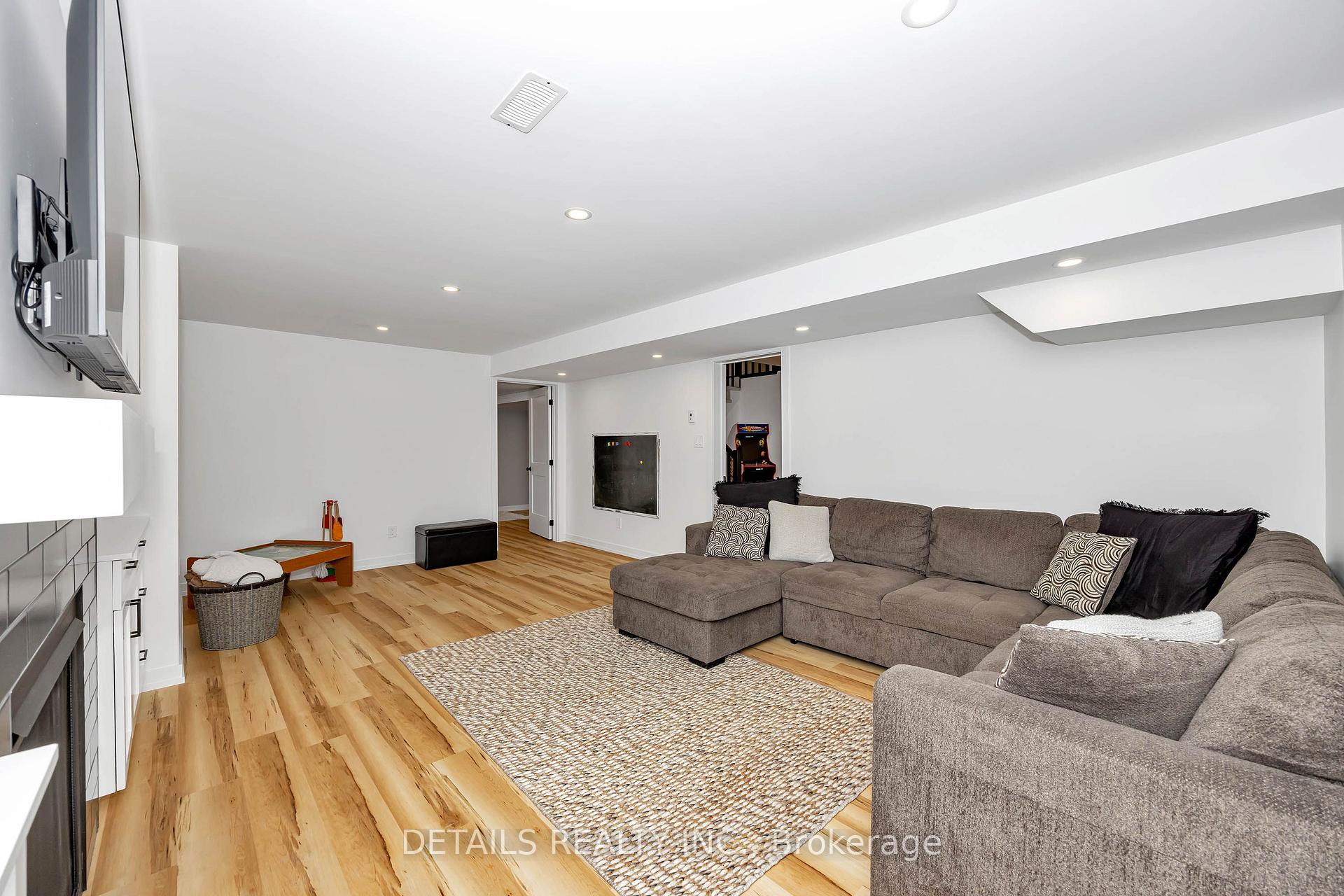 Photo 28 of 764 Kirkham Crescent, Ottawa, Btwn Franktown Rd. & Fallowfield Rd. — HOMEH