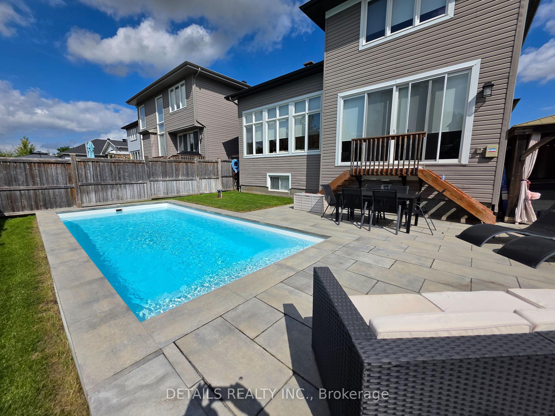 Photo 35 of 764 Kirkham Crescent, Ottawa, Btwn Franktown Rd. & Fallowfield Rd. — HOMEH